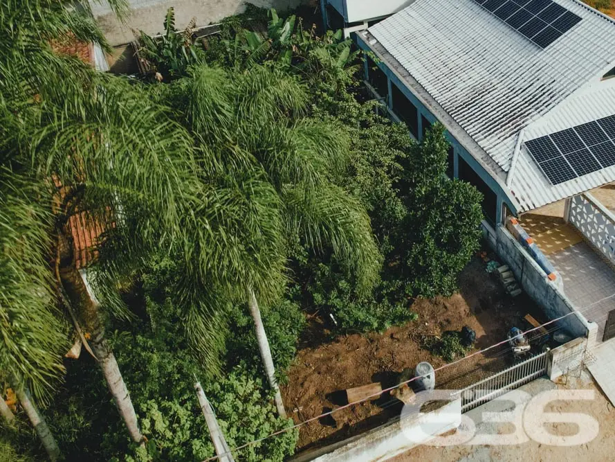 TERRENO À VENDA EM BALNEÁRIO BARRA DO SUL
Terreno