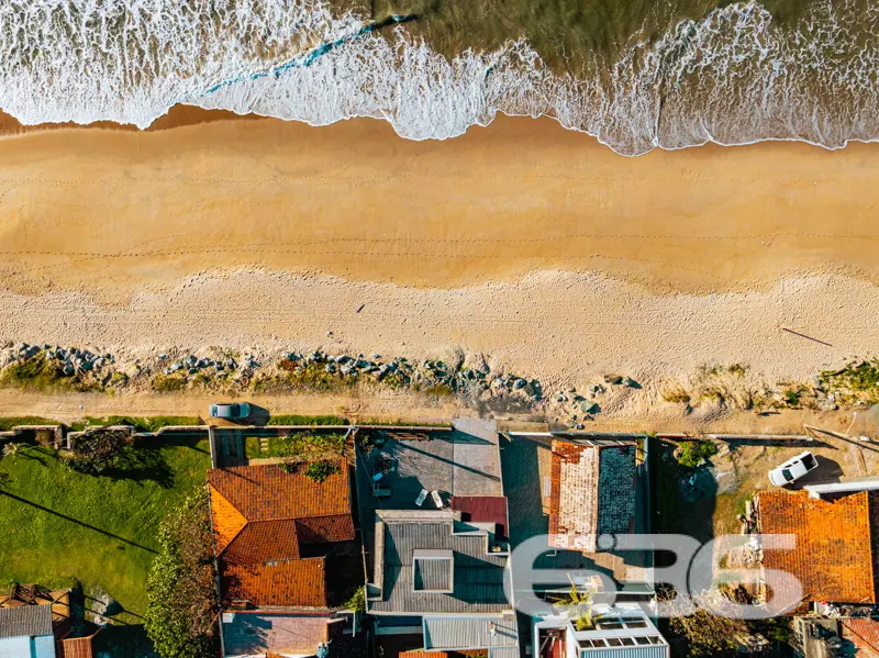 Ampla residência térrea à venda no bairro Salinas