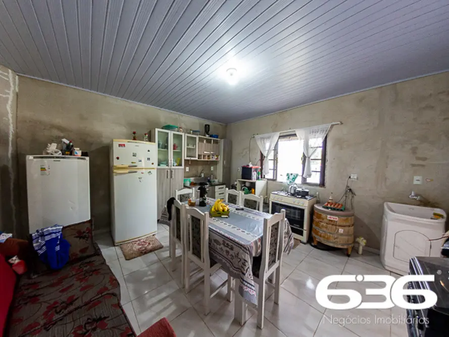 CASA À VENDA NO CENTRO, EM BALNEÁRIO BARRA DO SUL