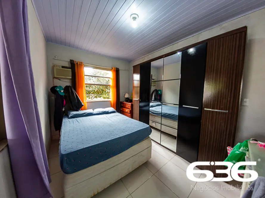 CASA À VENDA NO CENTRO, EM BALNEÁRIO BARRA DO SUL