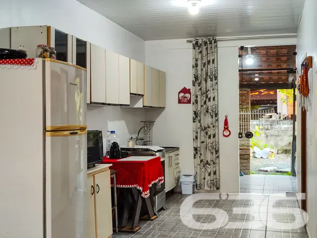 Sua Nova Vida Te Espera no Centro de Balneário Bar