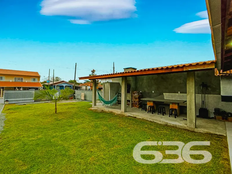Oportunidade no Centro de Balneário Barra do Sul!