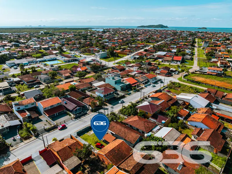 Oportunidade no Centro de Balneário Barra do Sul!