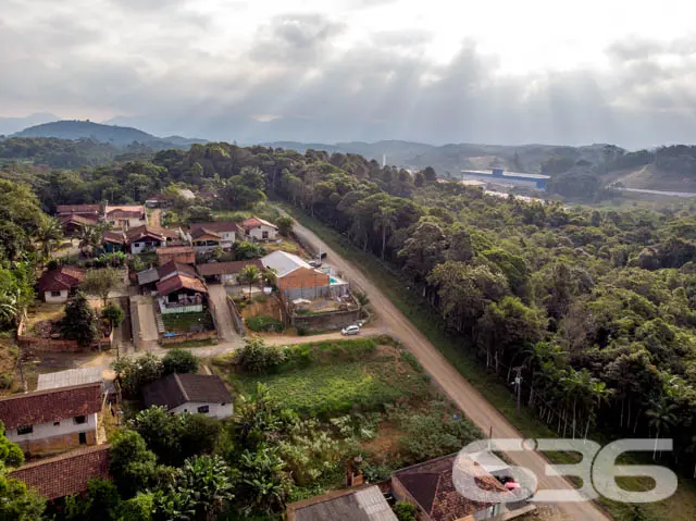 ESQUINA DA OPORTUNIDADE – TERRENO ESPAÇOSO NO PROF