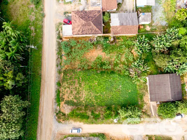 ESQUINA DA OPORTUNIDADE – TERRENO ESPAÇOSO NO PROF