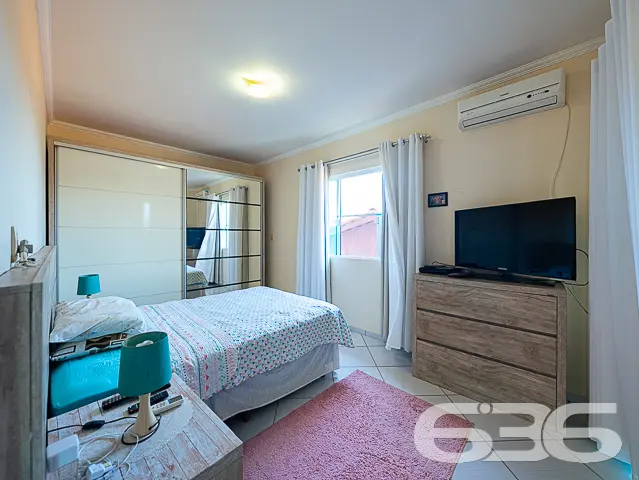 IMÓVEL COM 4 QUARTOS NO BAIRRO COSTEIRA, BALNEÁRIO