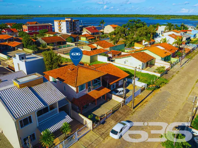 IMÓVEL COM 4 QUARTOS NO BAIRRO COSTEIRA, BALNEÁRIO