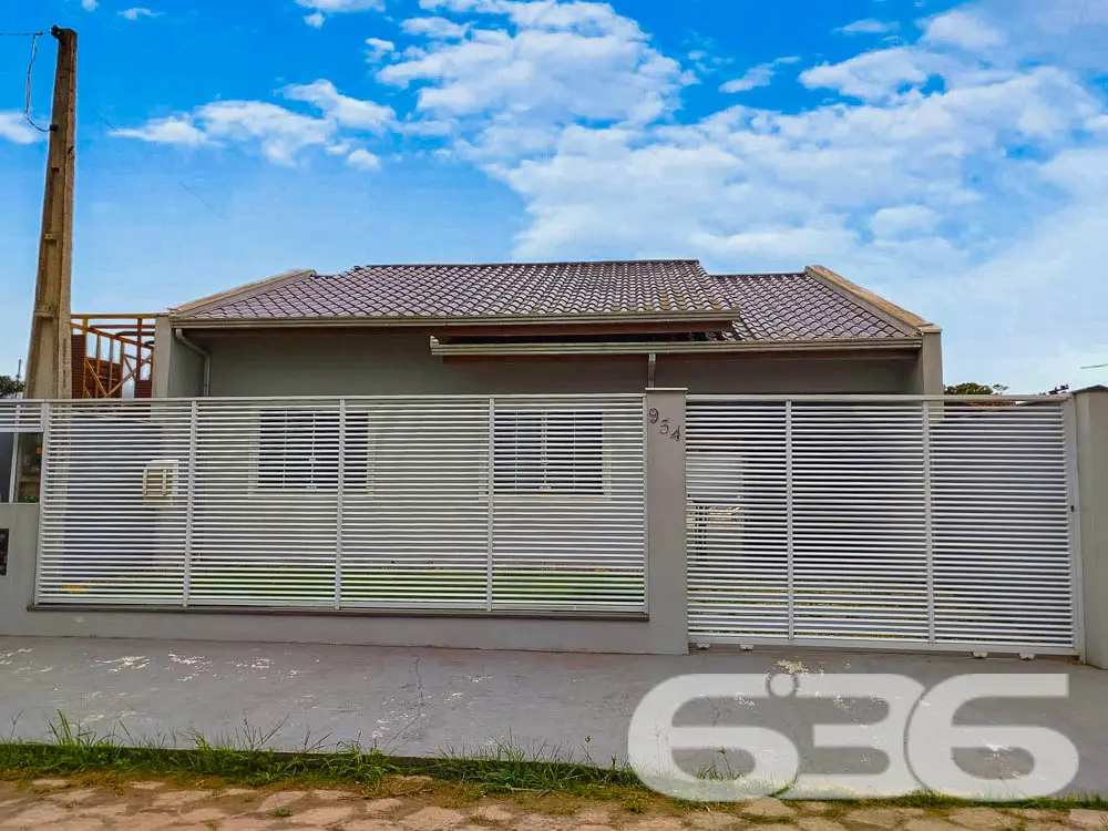 Casa Confortável à Venda em Balneário Barra do Sul