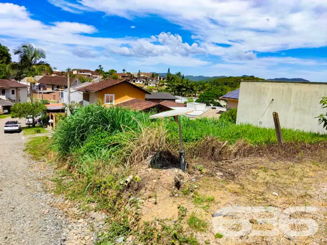 TERRENO À VENDA, situado no bairro Floresta, zona