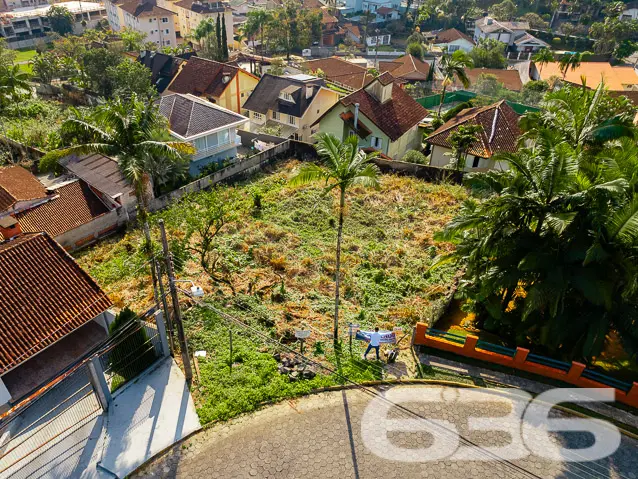 VEDE-SE LOTE NO BAIRRO ATIRADORES - ESTUDA PERMUTA