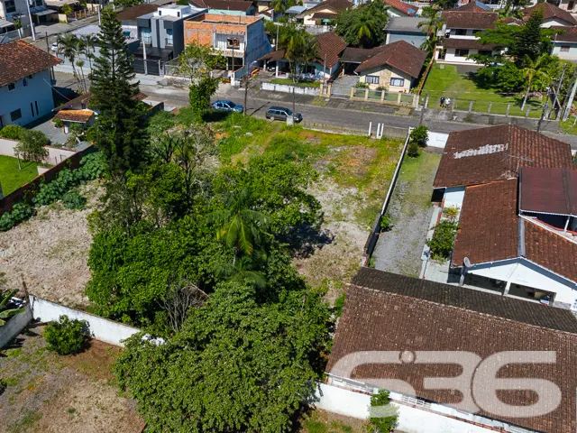TERRENO ESPAÇOSO NO BAIRRO BUCAREIN – OPORTUNIDADE