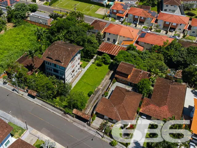 TERRENO AMPLO E PRONTO PARA CONSTRUIR NO BOM RETIR