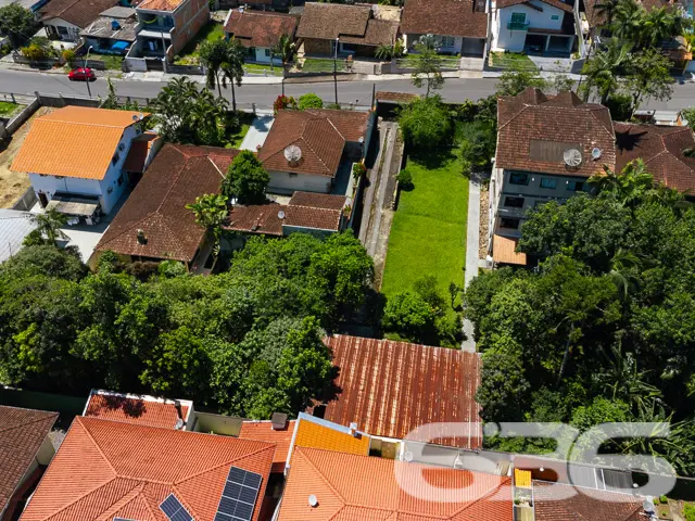 TERRENO AMPLO E PRONTO PARA CONSTRUIR NO BOM RETIR