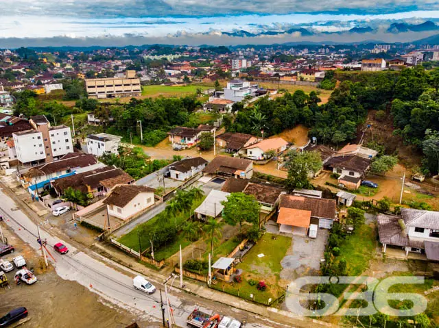 TERRENO AMPLO E PRONTO PARA CONSTRUIR NO BAIRRO GU