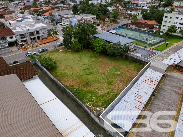 INVISTA AQUI! TERRENOS À VENDA NO BAIRRO IRIRIÚ - 