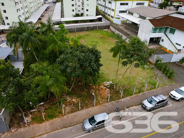 INVISTA AQUI! TERRENOS À VENDA NO BAIRRO IRIRIÚ - 
