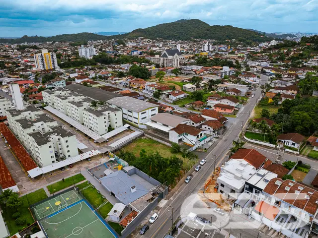 INVISTA AQUI! TERRENOS À VENDA NO BAIRRO IRIRIÚ - 