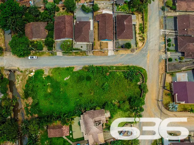 AMPLIE SEUS HORIZONTES - TERRENO DE ESQUINA NO BAI