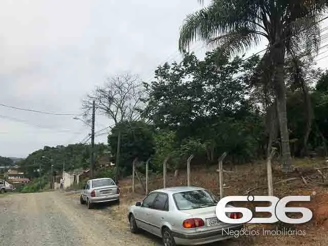 TERRENO ESPAÇOSO NO BAIRRO NOVA BRASÍLIA - O LOCAL