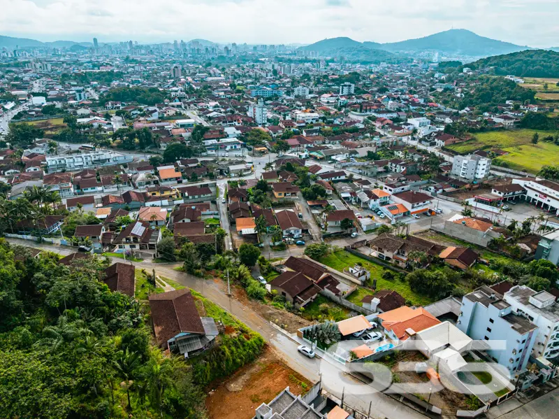 Está em busca de um terreno singular para investir