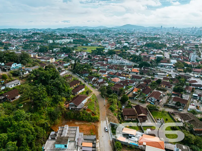 Está em busca de um terreno singular para investir