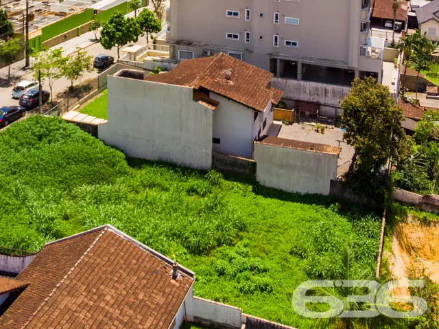 INVISTA NESTA AMPLA OPORTUNIDADE NO BAIRRO GLÓRIA!