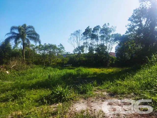 TERRENO À VENDA EM ARAQUARI, SANTA CATARINA
Est