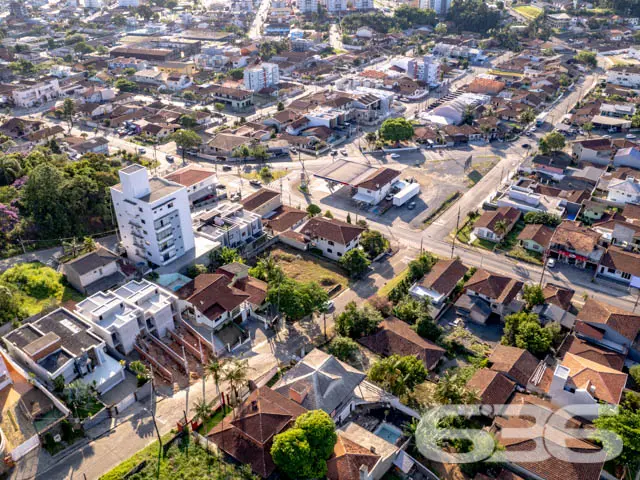 VENDE-SE TERRENO, NO BAIRRO FLORESTA, EM JOINVILLE