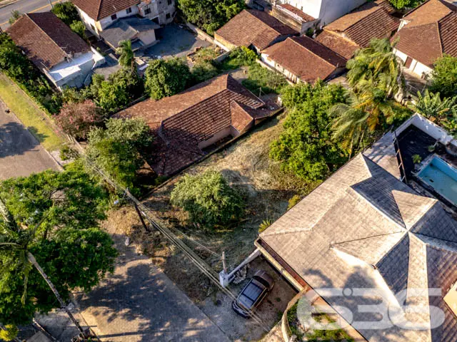 VENDE-SE TERRENO, NO BAIRRO FLORESTA, EM JOINVILLE
