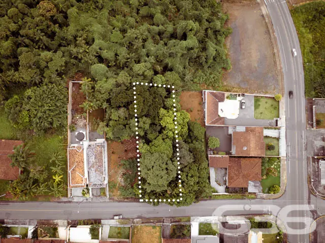 VENDE-SE TERRENO, NO BAIRRO FLORESTA, EM JOINVILLE