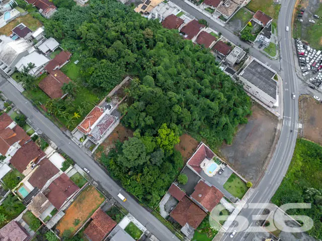 VENDE-SE TERRENO, NO BAIRRO FLORESTA, EM JOINVILLE