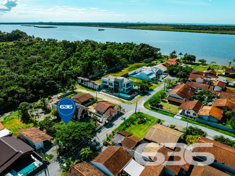 Terreno com excelente localização a 150 metros da