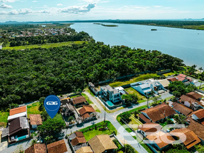 Terreno com excelente localização a 150 metros da