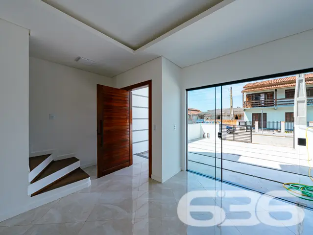 Sobrado com 1 suíte + 2 dormitórios no bairro Cost
