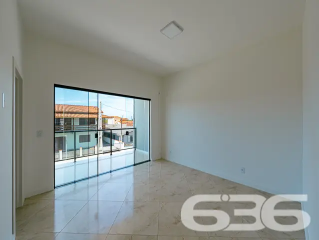 Sobrado com 1 suíte + 2 dormitórios no bairro Cost