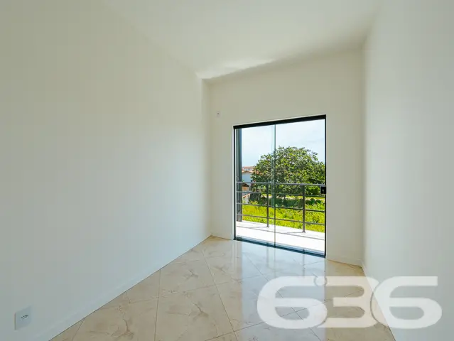 Sobrado com 1 suíte + 2 dormitórios no bairro Cost