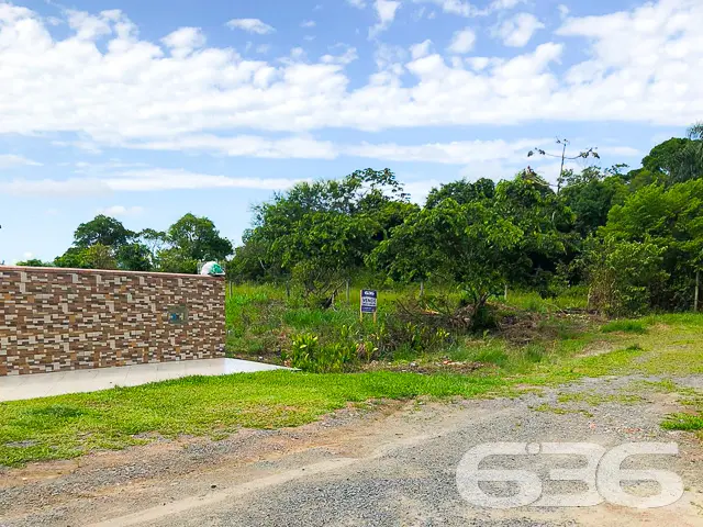 AMPLO TERRENO À VENDA NO BAIRRO PARANAGUAMIRIM
Es