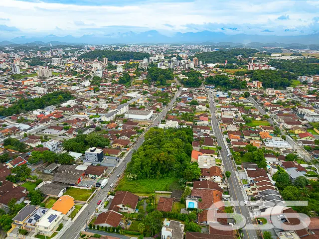 OPORTUNIDADE DE TERRENO NO BAIRRO BOM RETIRO
Este