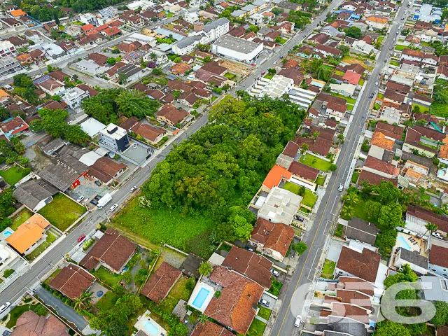OPORTUNIDADE DE TERRENO NO BAIRRO BOM RETIRO
Este