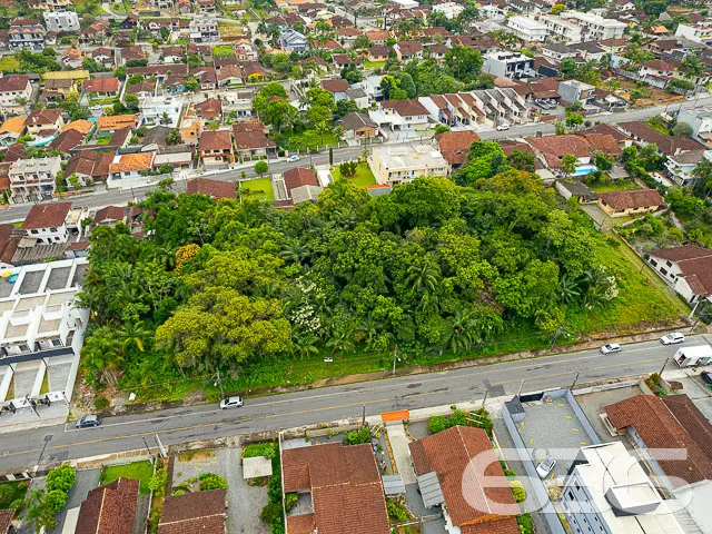 OPORTUNIDADE DE TERRENO NO BAIRRO BOM RETIRO
Este
