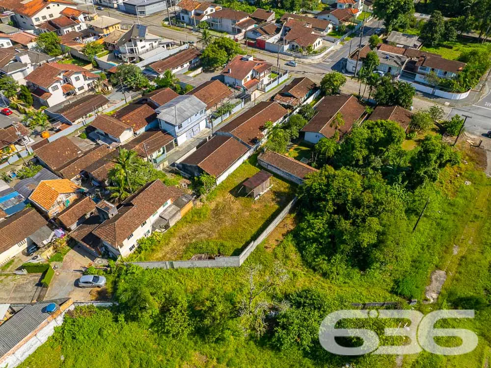 AMPLO TERRENO NO BAIRRO BUCAREIN - ESTUDA PERMUTA