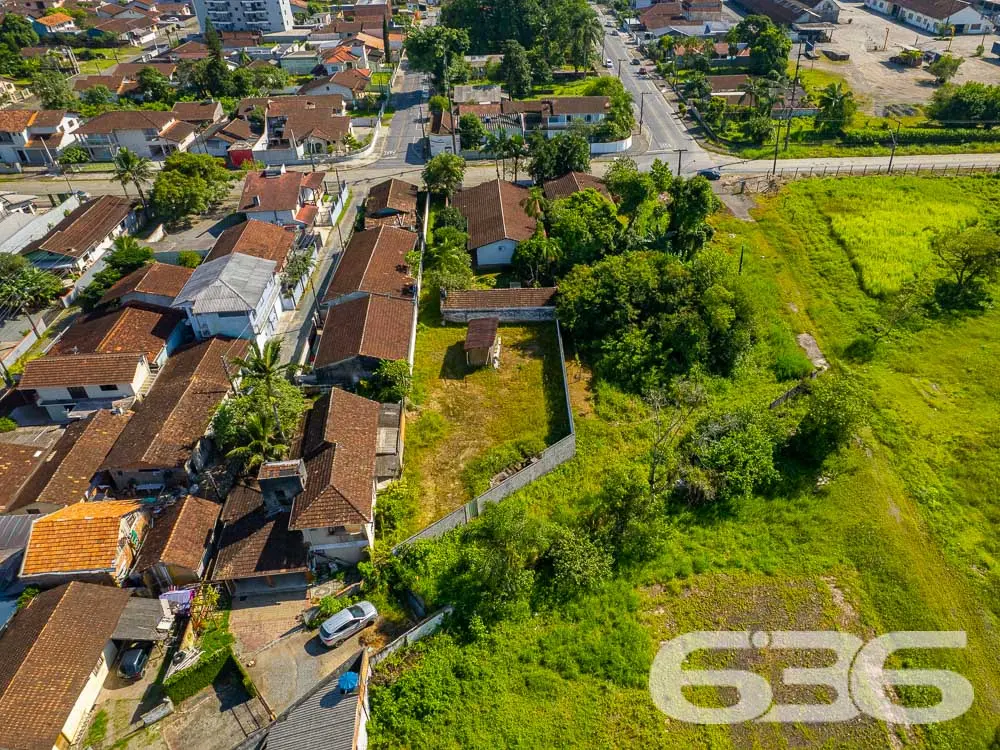AMPLO TERRENO NO BAIRRO BUCAREIN - ESTUDA PERMUTA