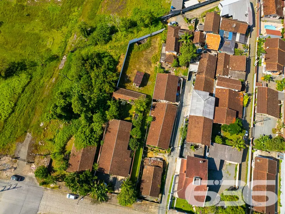 AMPLO TERRENO NO BAIRRO BUCAREIN - ESTUDA PERMUTA
