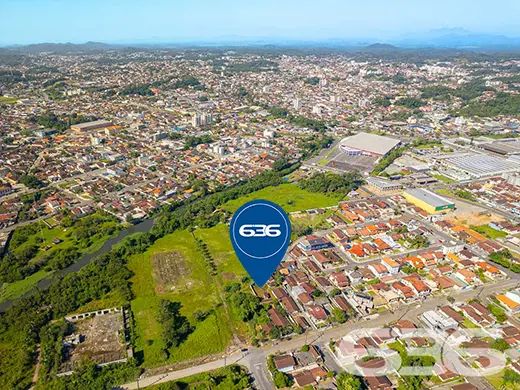 AMPLO TERRENO NO BAIRRO BUCAREIN - ESTUDA PERMUTA