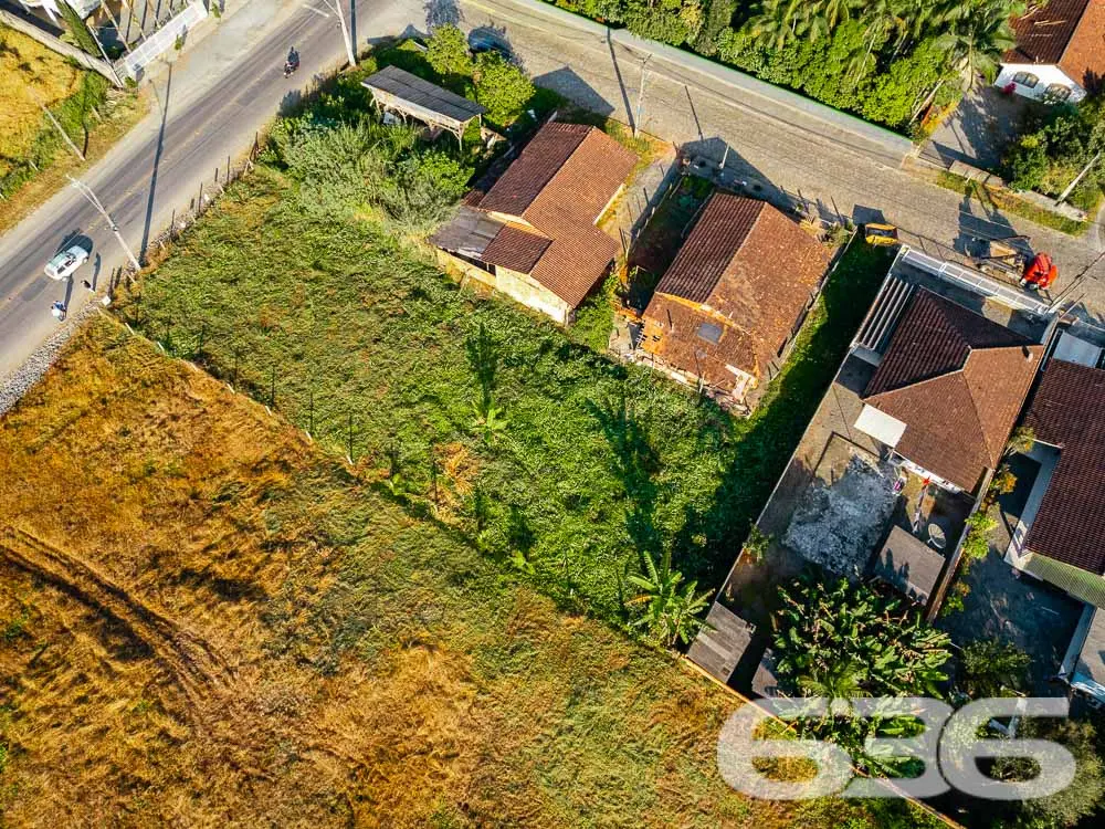 AMPLO TERRENO À VENDA NO BAIRRO NOVA BRASÍLIA

Ate