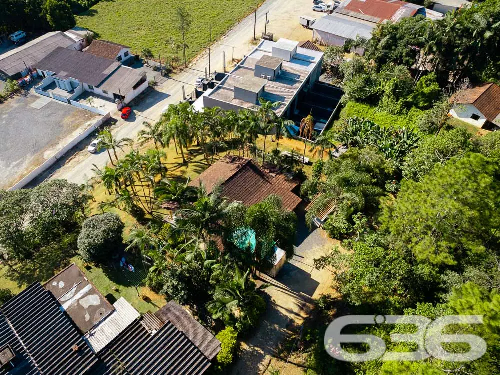 OPORTUNIDADE DE TERRENO À VENDA NO CENTRO DE PIRAB