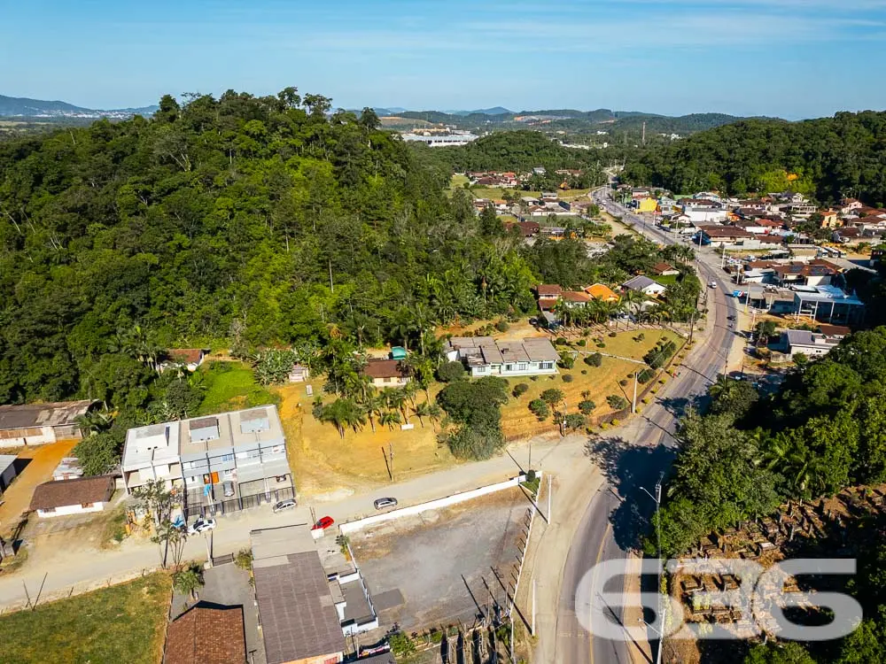 OPORTUNIDADE DE TERRENO À VENDA NO CENTRO DE PIRAB