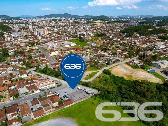 Oportunidade única em Joinville, SC! Terreno plano