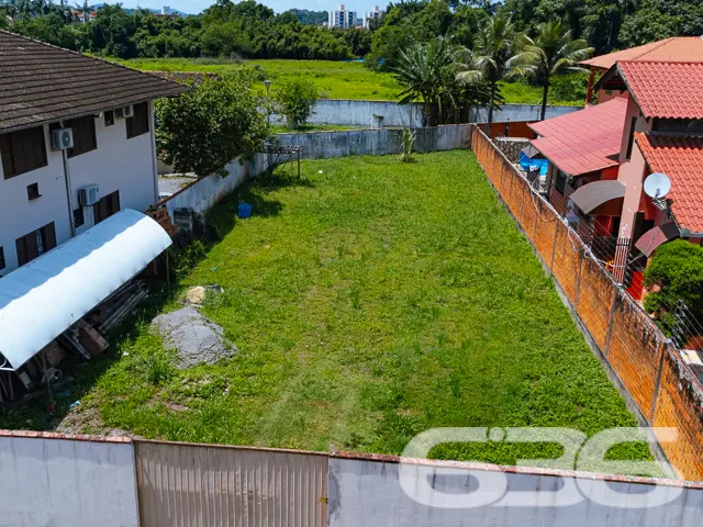 OPORTUNIDADE ÚNICA NO BAIRRO BUCAREIN – TERRENO PL