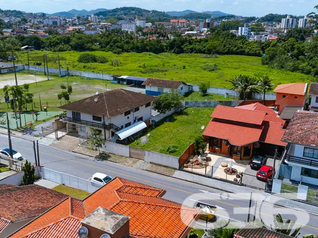 OPORTUNIDADE ÚNICA NO BAIRRO BUCAREIN – TERRENO PL